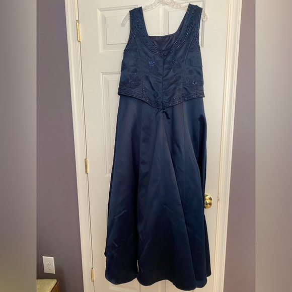 Prom dress from 2002. Misses size 18. - Picture 4 of 5